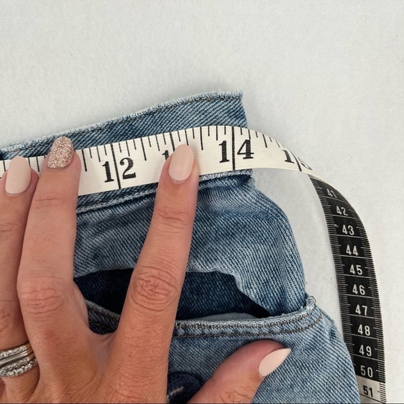 ARIZONA JEAN Company Juniors Jean Shorts with Flower accents Vintage  size: 3 - Picture 7 of 7